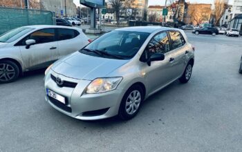 Toyota Auris ~ 1.4Benzina ~ A C Geamuri+Oglinzi Electrice